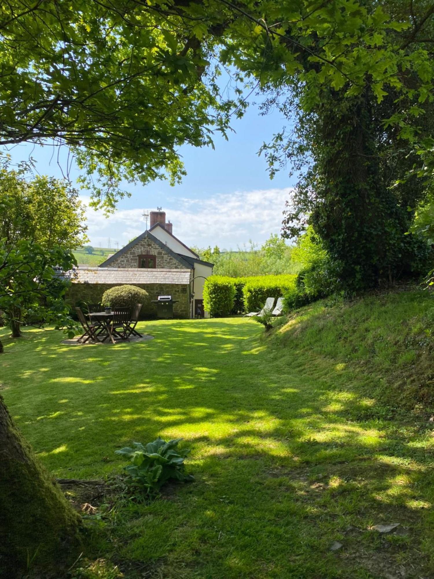 Petrock Holiday Cottages Newton Saint Petrock Kültér fotó